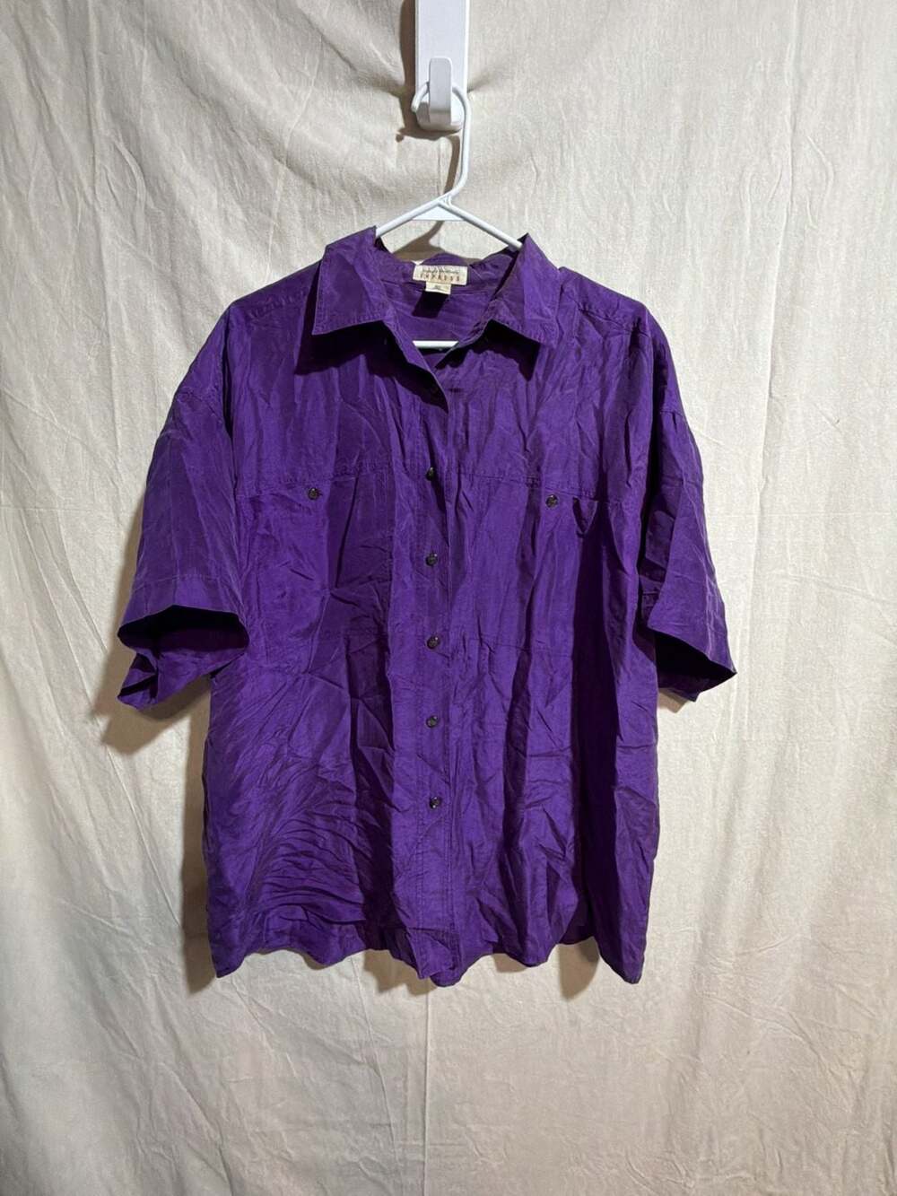 Compagnie Internationale Express Vintage 100% Silk Short Sleeve Purple Button-Do